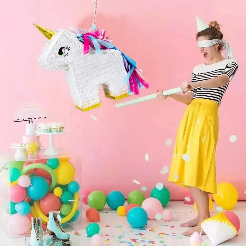 pinhata unicornio