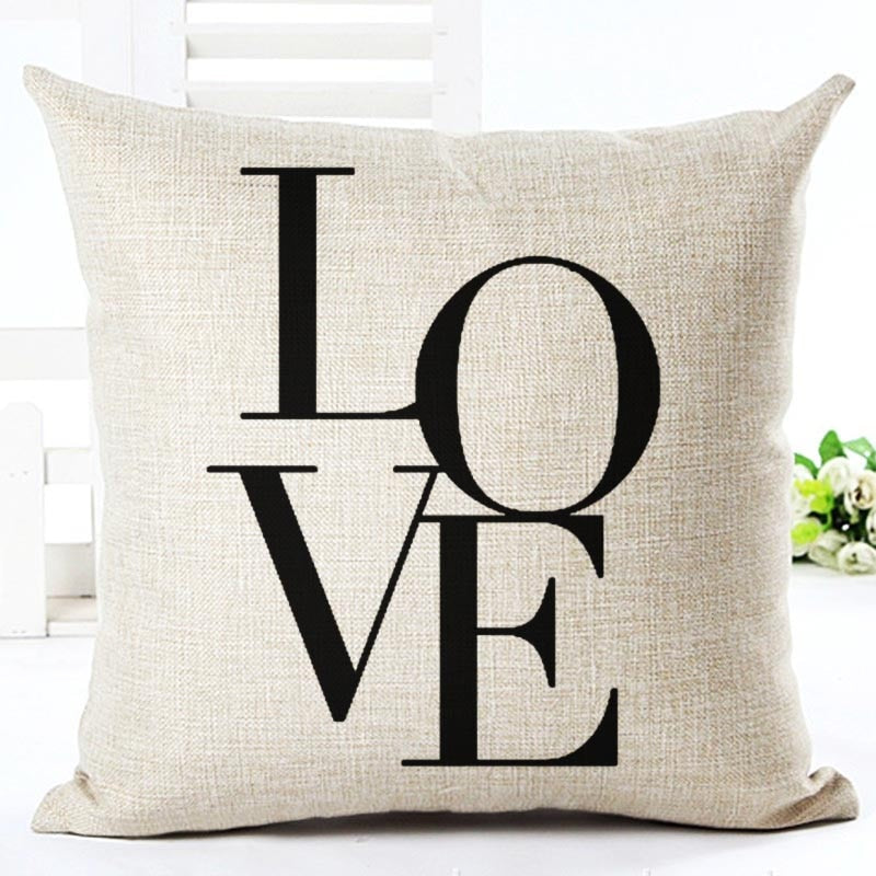 Capa de Almofada Decorativa Love (45x45)